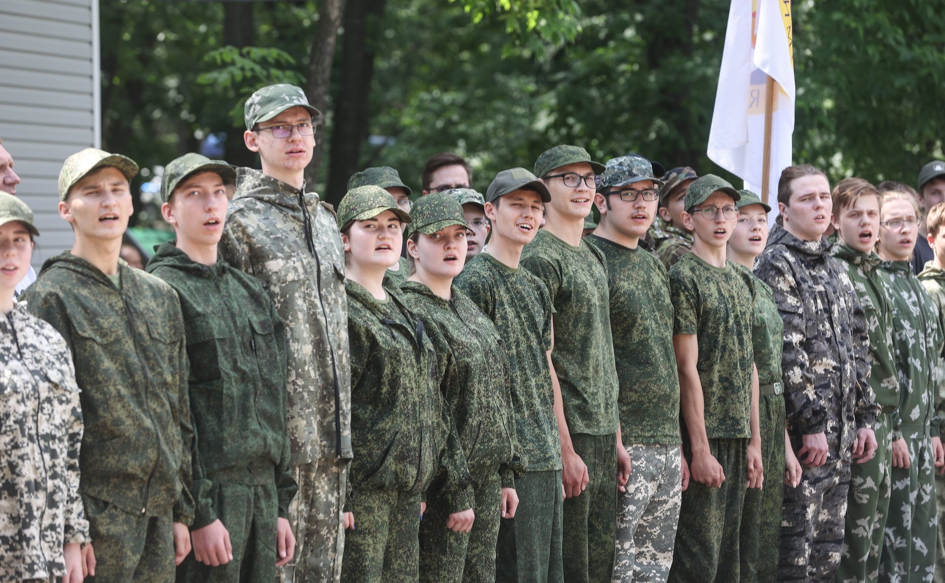 Торжественное открытие первой профильной военно-патриотической смены «Защитники Отечества» в центре военно-патриотического воспитания «Авангард-Самара»