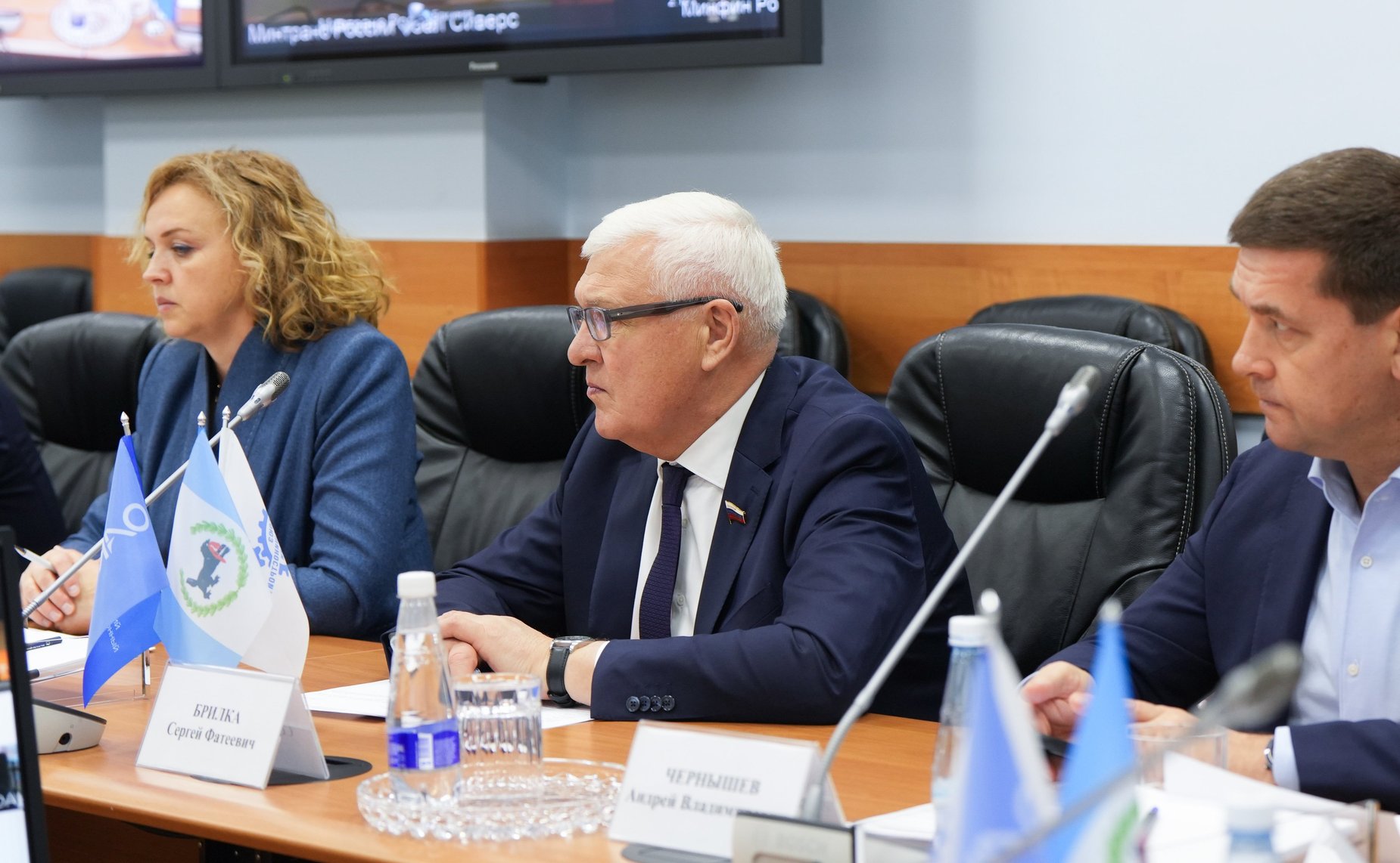 Сенаторы осмотрели цеха Иркутского авиационного завода – Филиала ПАО «Яковлев» и приняли участие в совещании «Перспективы развития гражданской авиации»