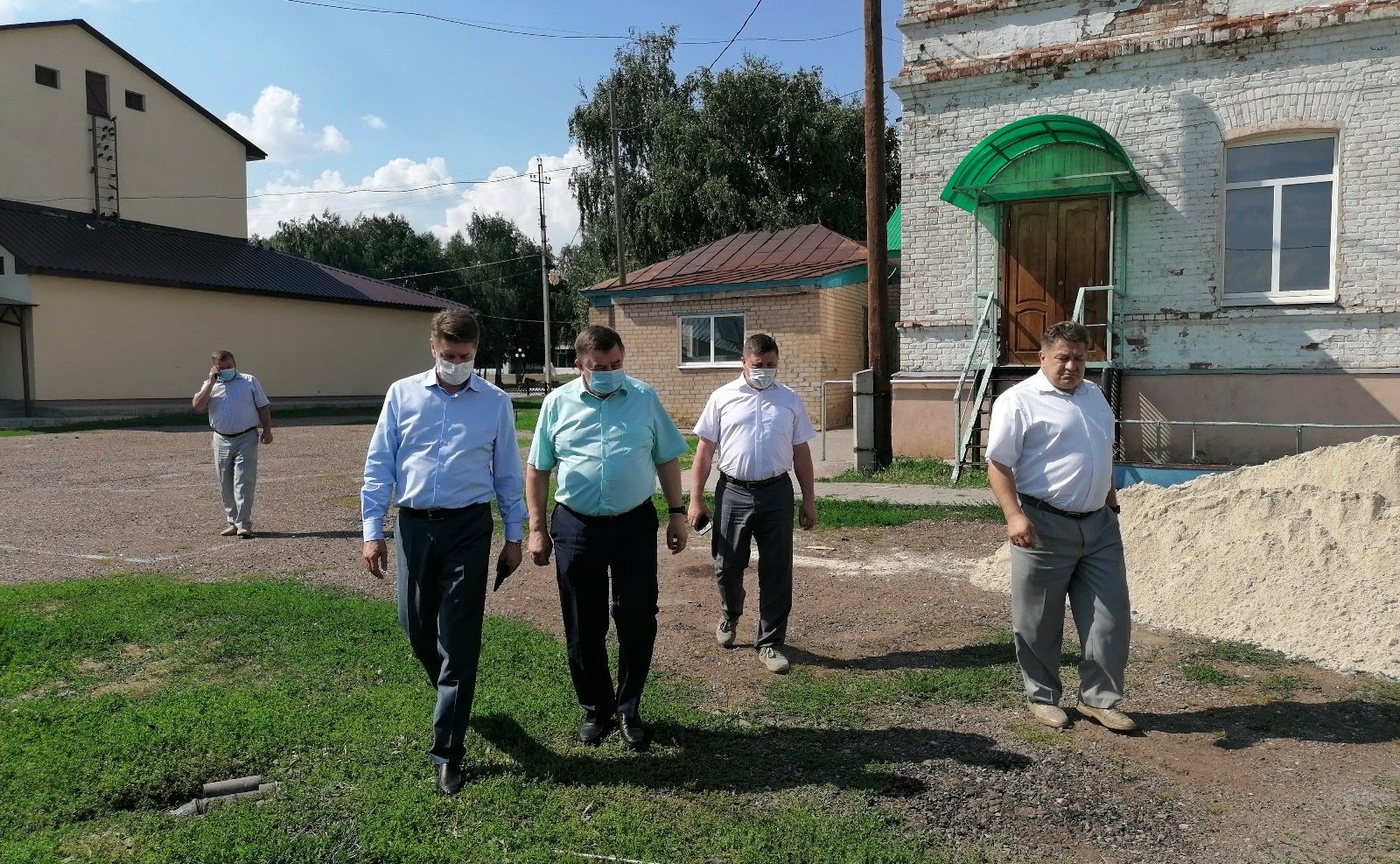 Андрей Шевченко в ходе поездки в регион посетил Шарлыкский, Октябрьский и Александровский районы Оренбургской области