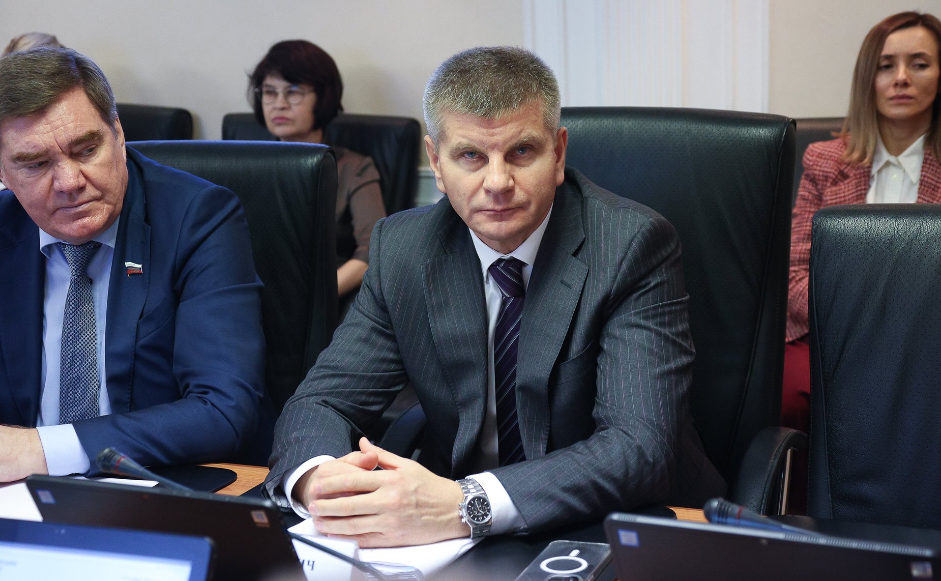 Геннадий Голов