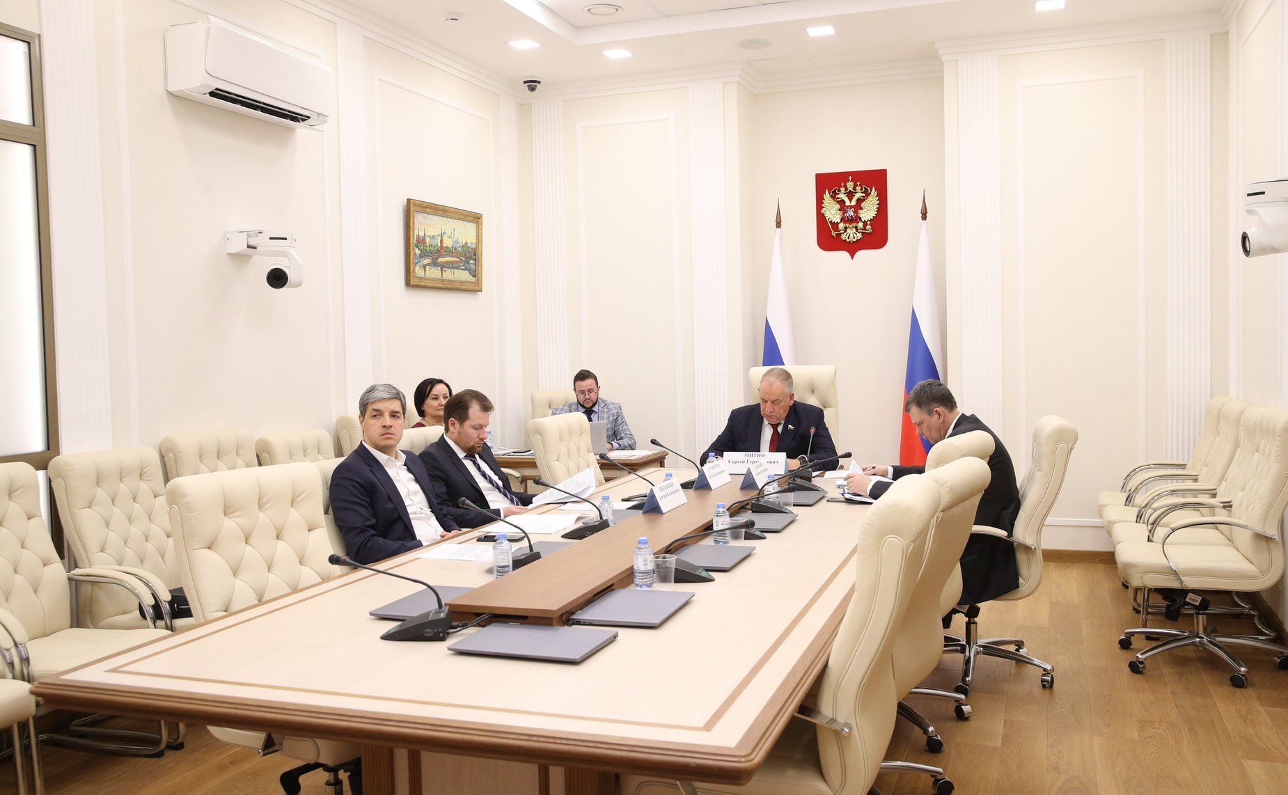 Заседание рабочей группы Комитета СФ по аграрно-продовольственной политике и природопользованию по противодействию незаконному обороту упакованной питьевой воды, включая природную минеральную