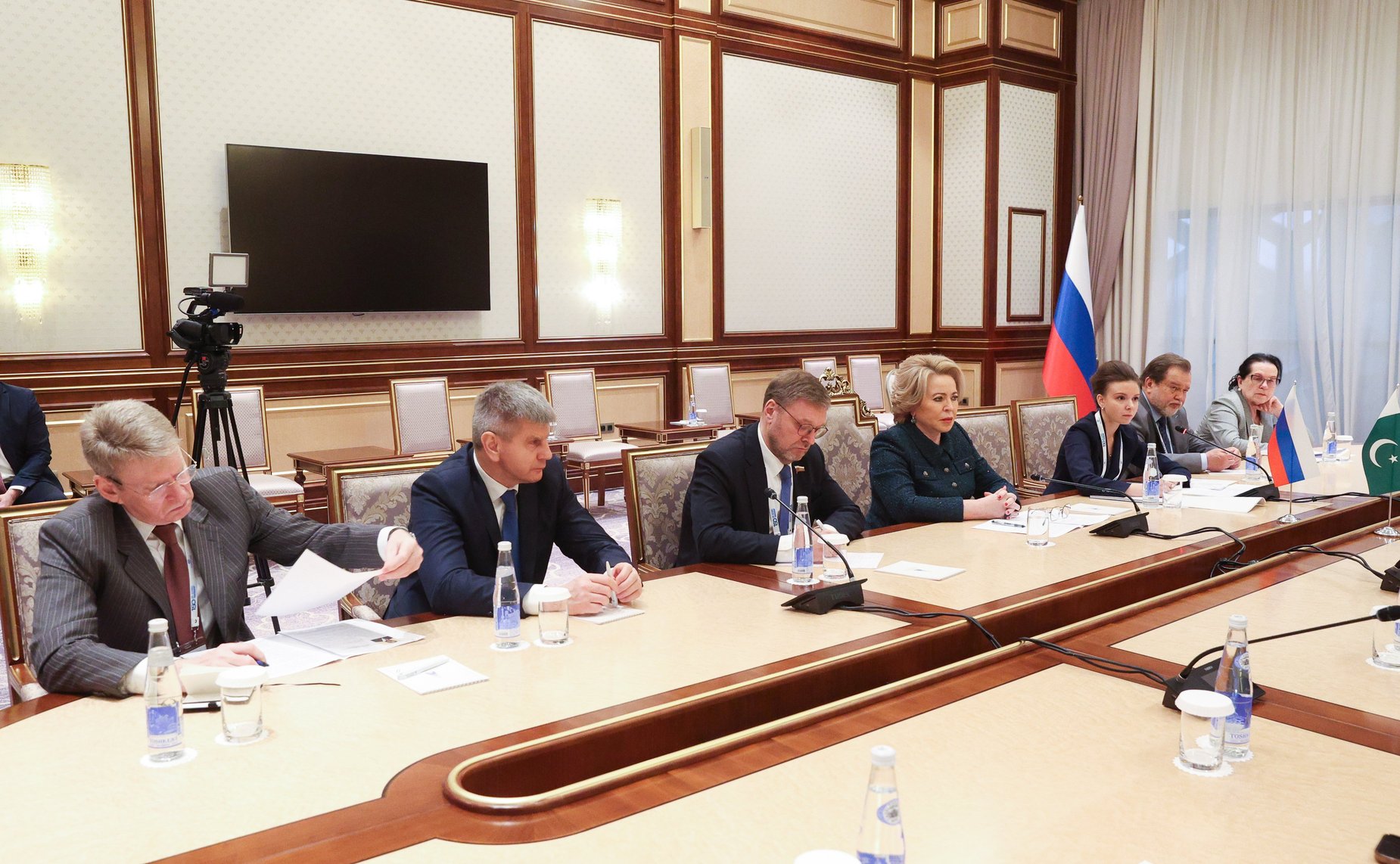 Председатель Совета Федерации Валентина Матвиенко провела встречу с Председателем Сената Исламской Республики Пакистан Юсуфом Разой Гилани
