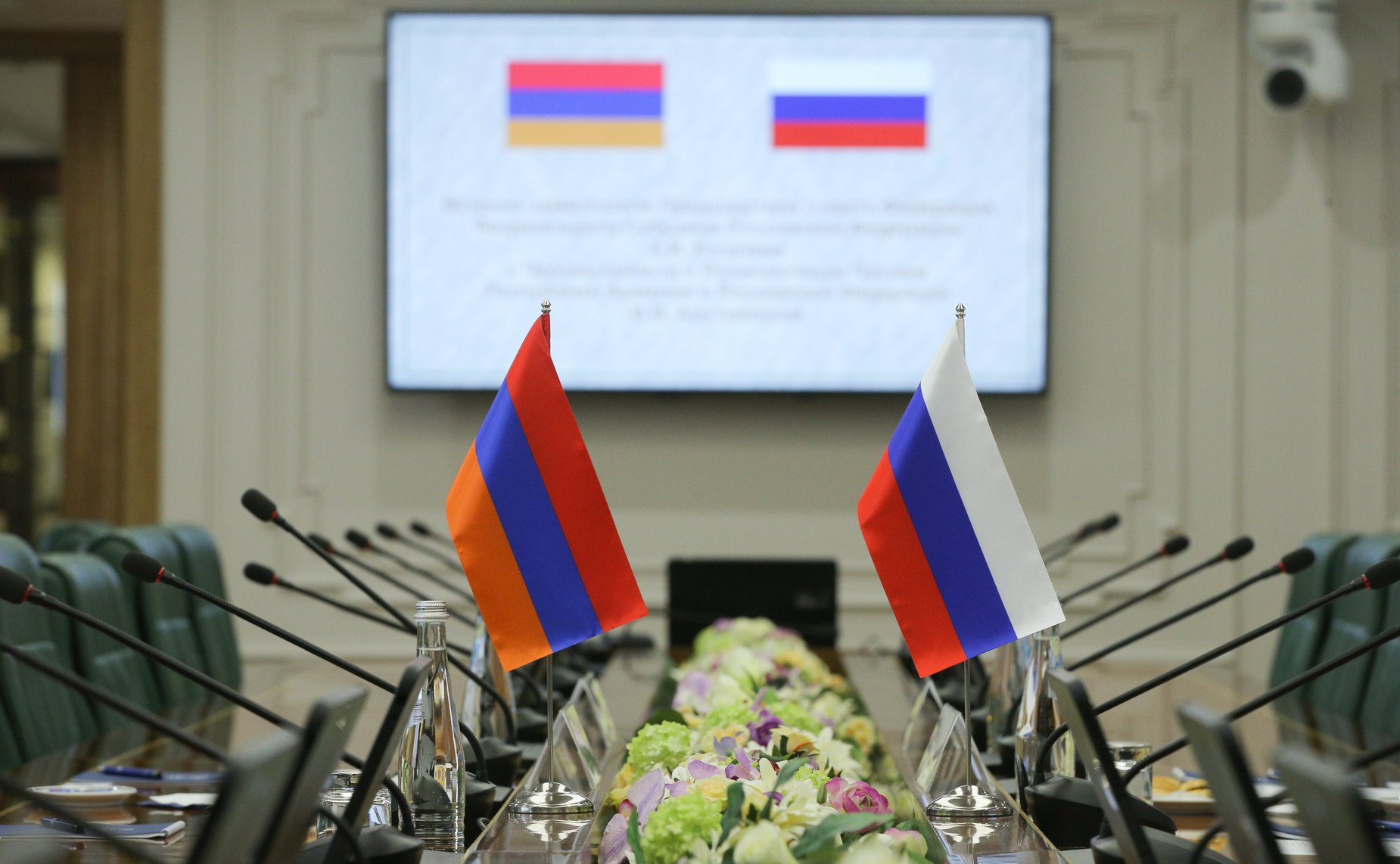 Встреча заместителя Председателя СФ Константина Косачева с Чрезвычайным и Полномочным Послом Республики Армения в РФ