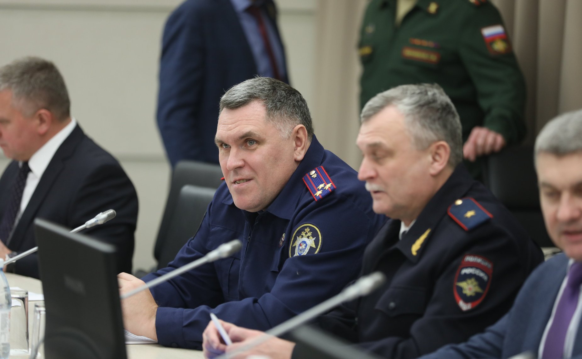 Юрий Воробьев принял участие в заседании оперативного штаба, прошедшего под руководством губернатора региона Олега Кувшинникова