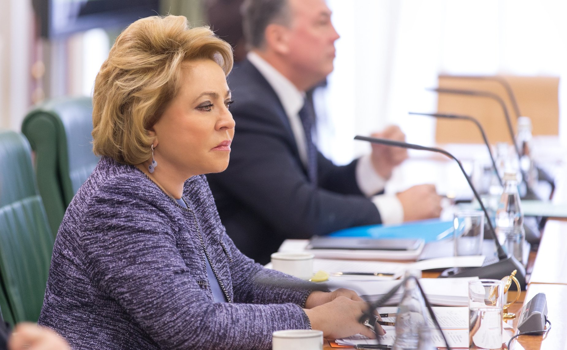 В. Матвиенко