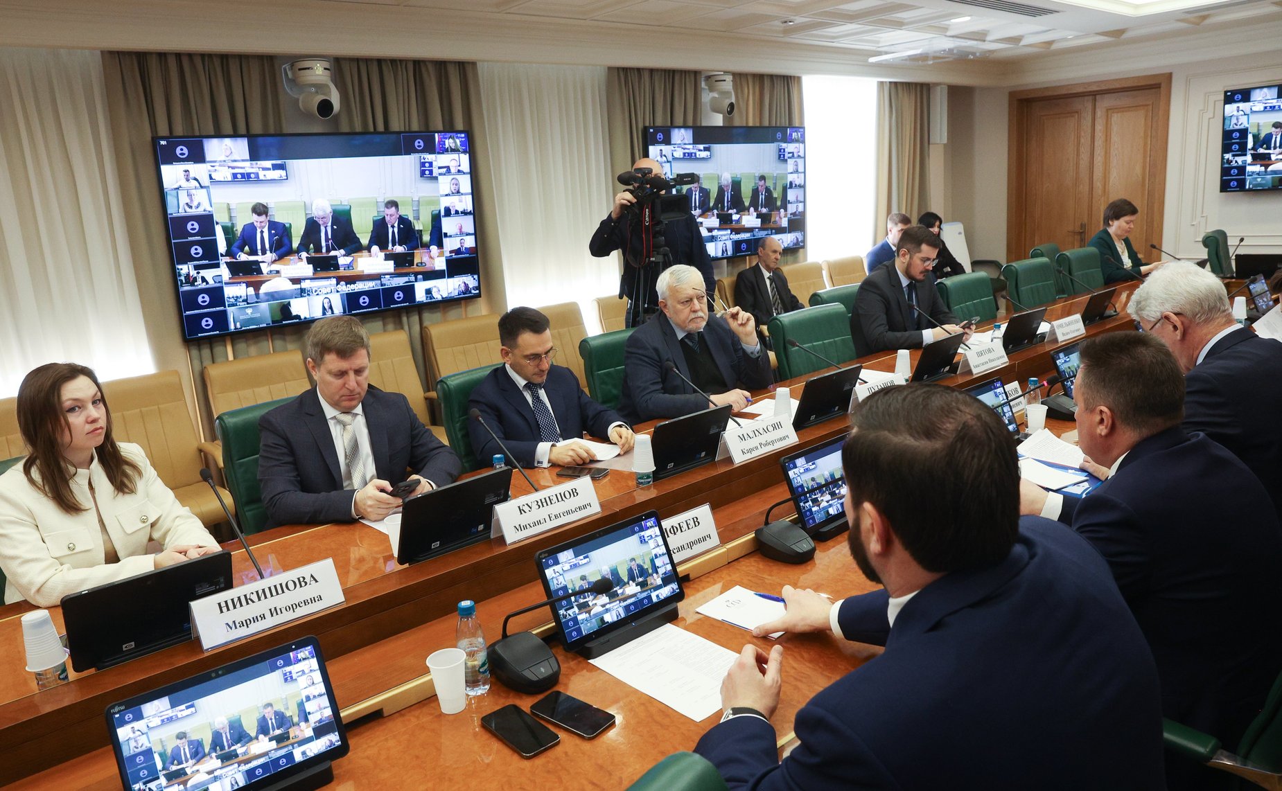 Совещание на тему «Вопросы государственной поддержки социально-экономического развития опорных населенных пунктов»