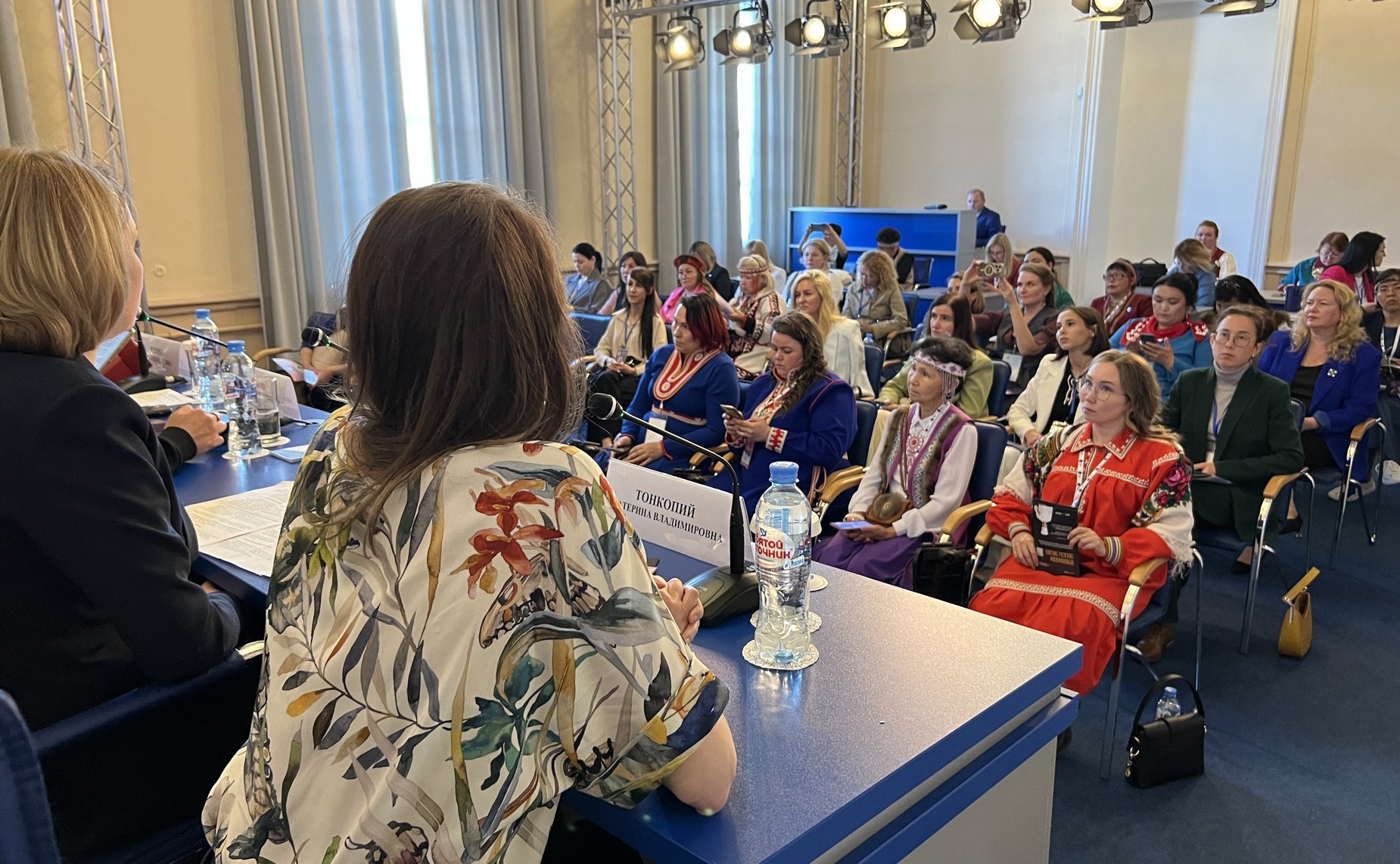 Татьяна Сахарова провела тематическую сессию в рамках Первого форума женщин Севера, Сибири и Дальнего Востока