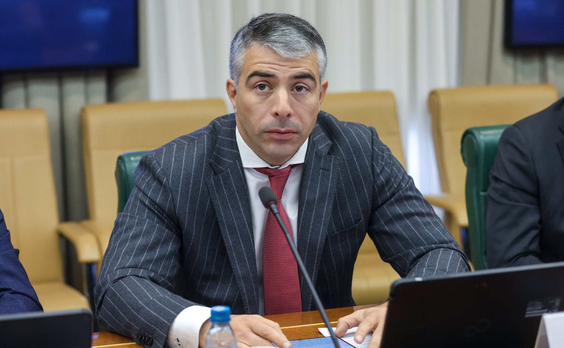 Совещание Комитета Совета Федерации по экономической политике на тему «Об обеспечении равных возможностей пользования качественными услугами почтовой связи гражданами Чукотского автономного округа»