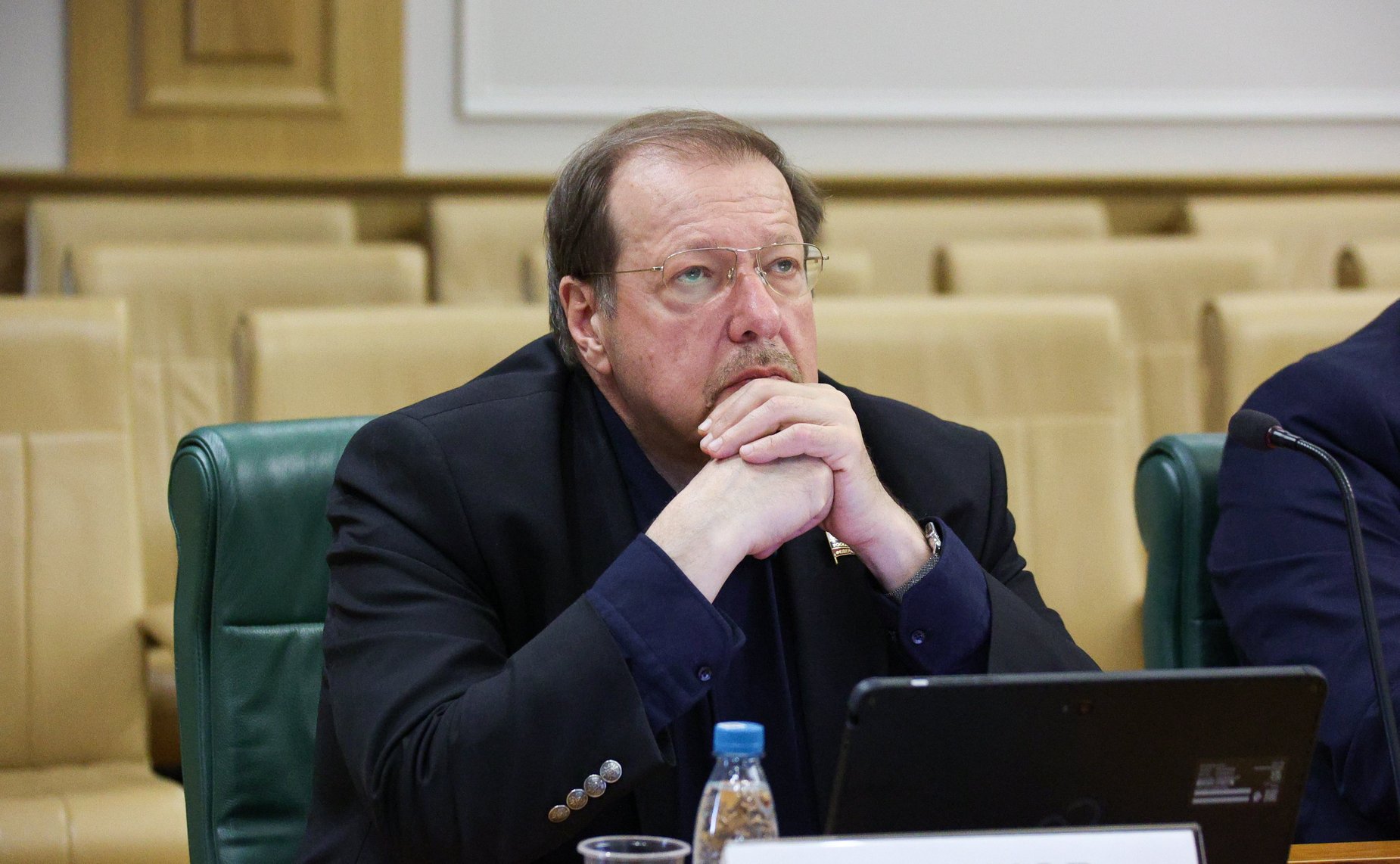 Александр Русаков
