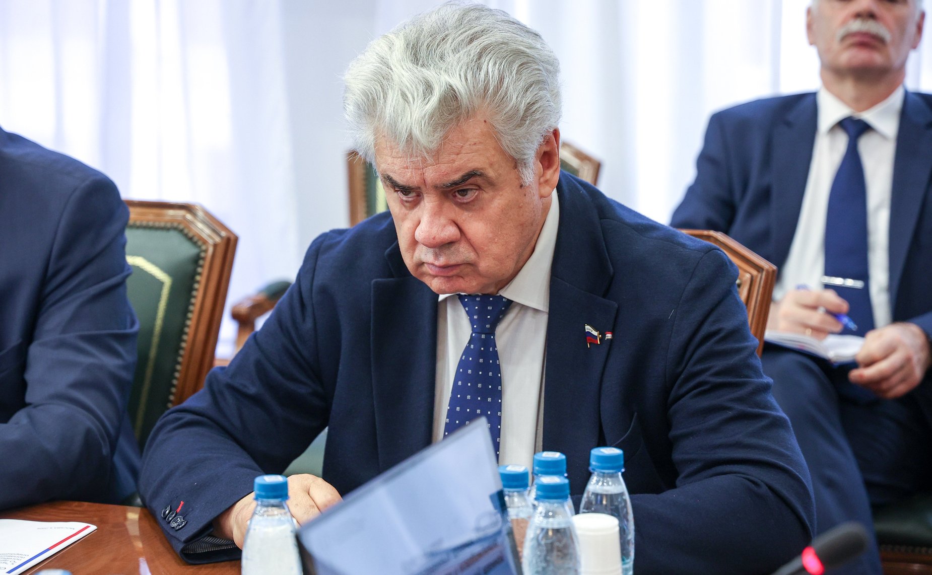 Виктор Бондарев