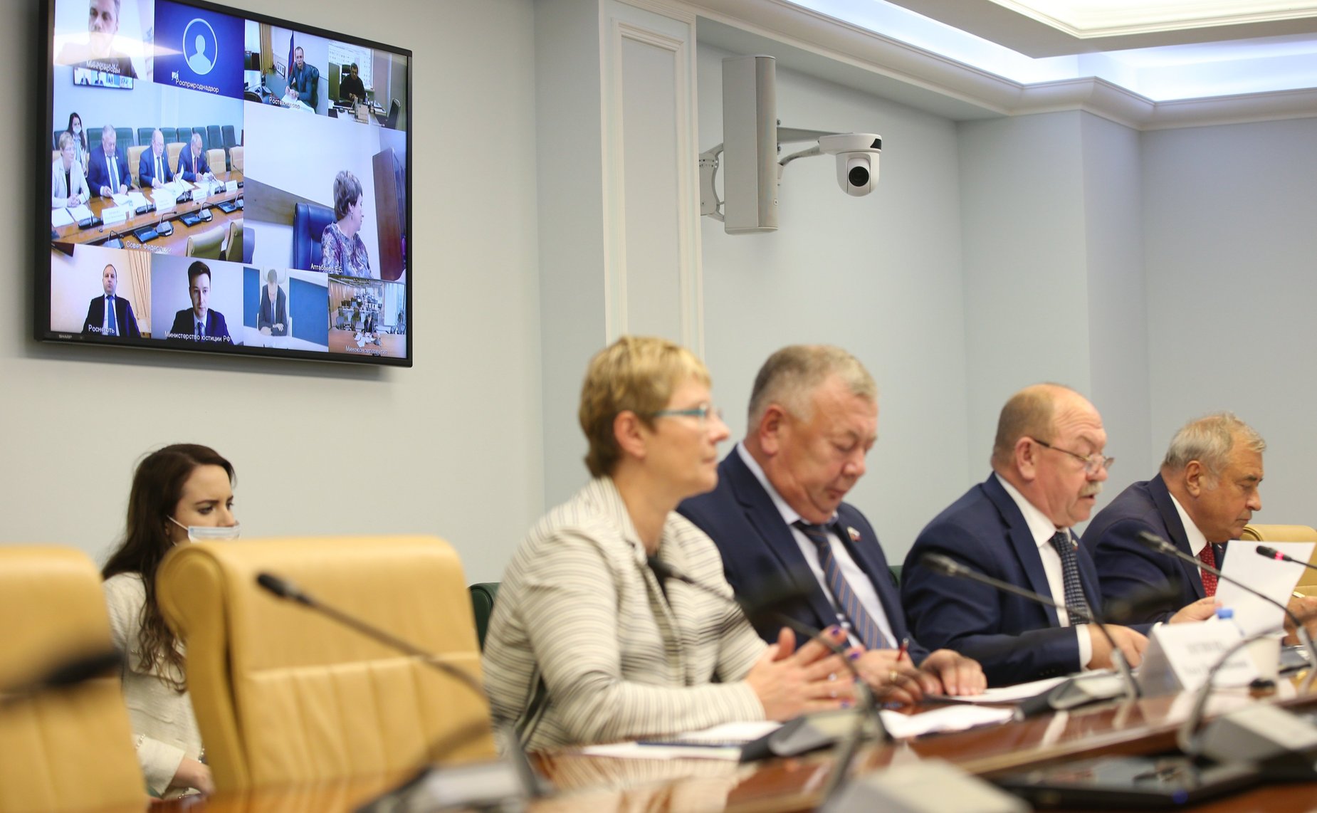 Совещание Комитета СФ по аграрно-продовольственной политике и природопользованию совместно с Комитетом СФ по Регламенту и организации парламентской деятельности