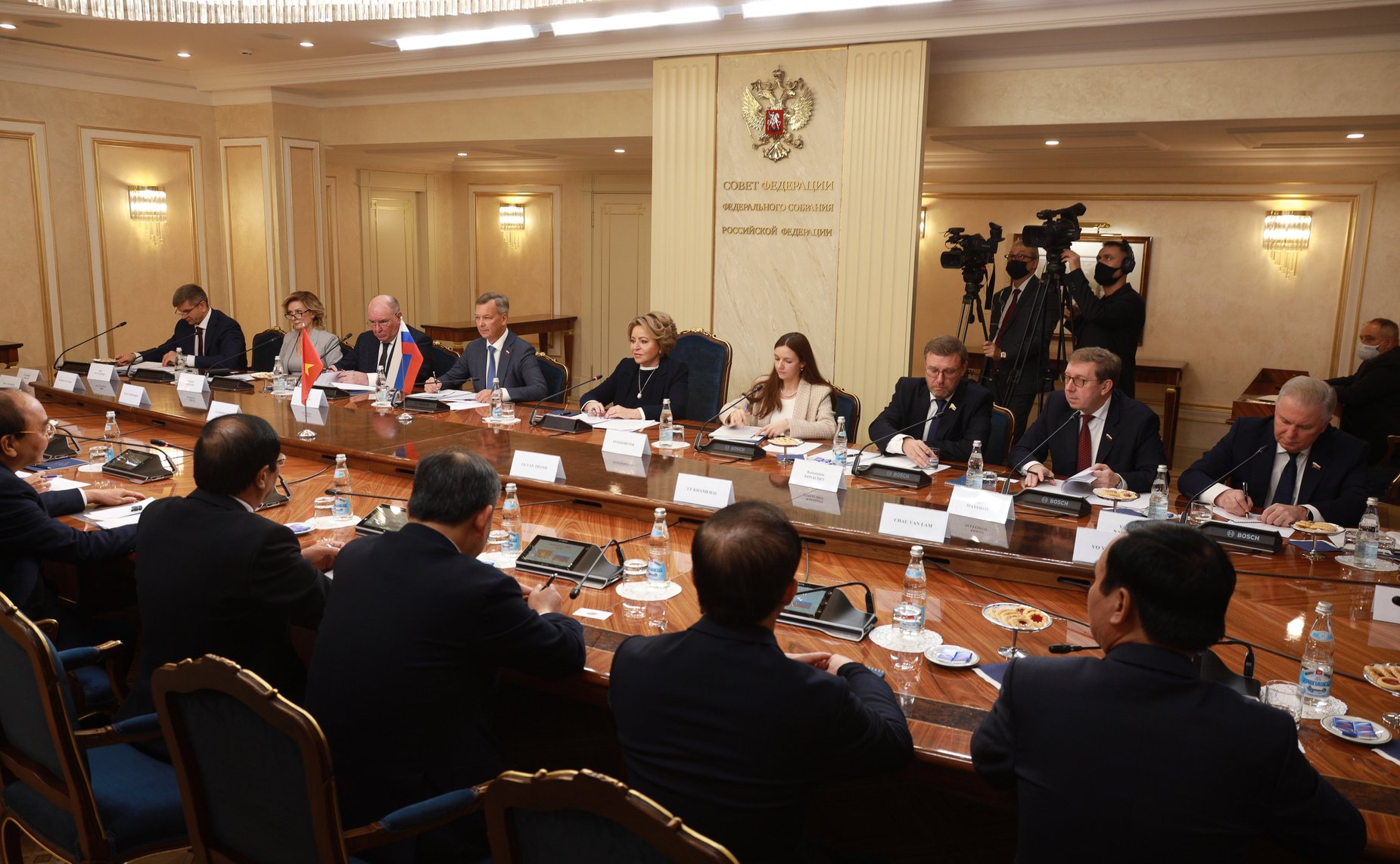 Председатель Совета Федерации Валентина Матвиенко встретилась с Президентом Социалистической Республики Вьетнам Нгуен Суан Фуком