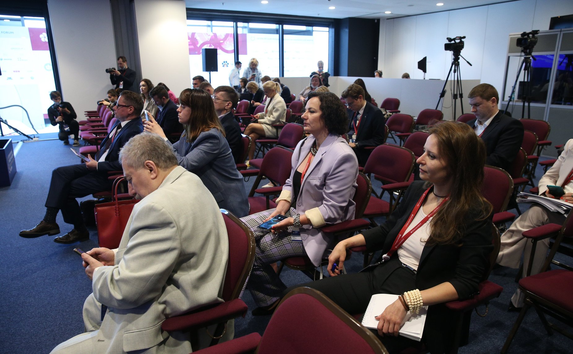 «Круглый стол»: Устойчивое развитие для будущих поколений- на пути к достижению целей. Мероприятие состоялось в рамках юбилейного XXV ПМЭФ-2022