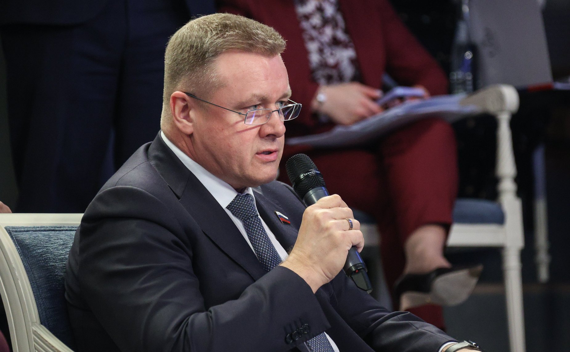 В Совете Федерации состоялся «Парламентский диалог» с Министром строительства и ЖКХ Иреком Файзуллиным