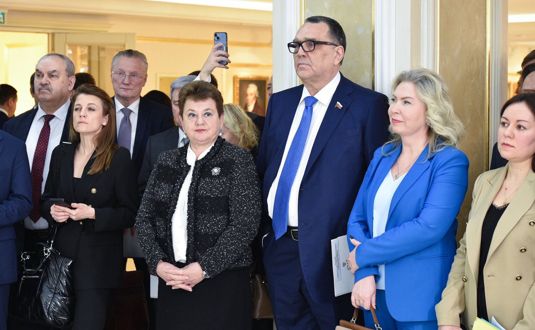 Открытие в Совете Федерации выставки, организованной Счетной палатой РФ, посвященной 30-летию российского парламентаризма и развитию парламентского контроля