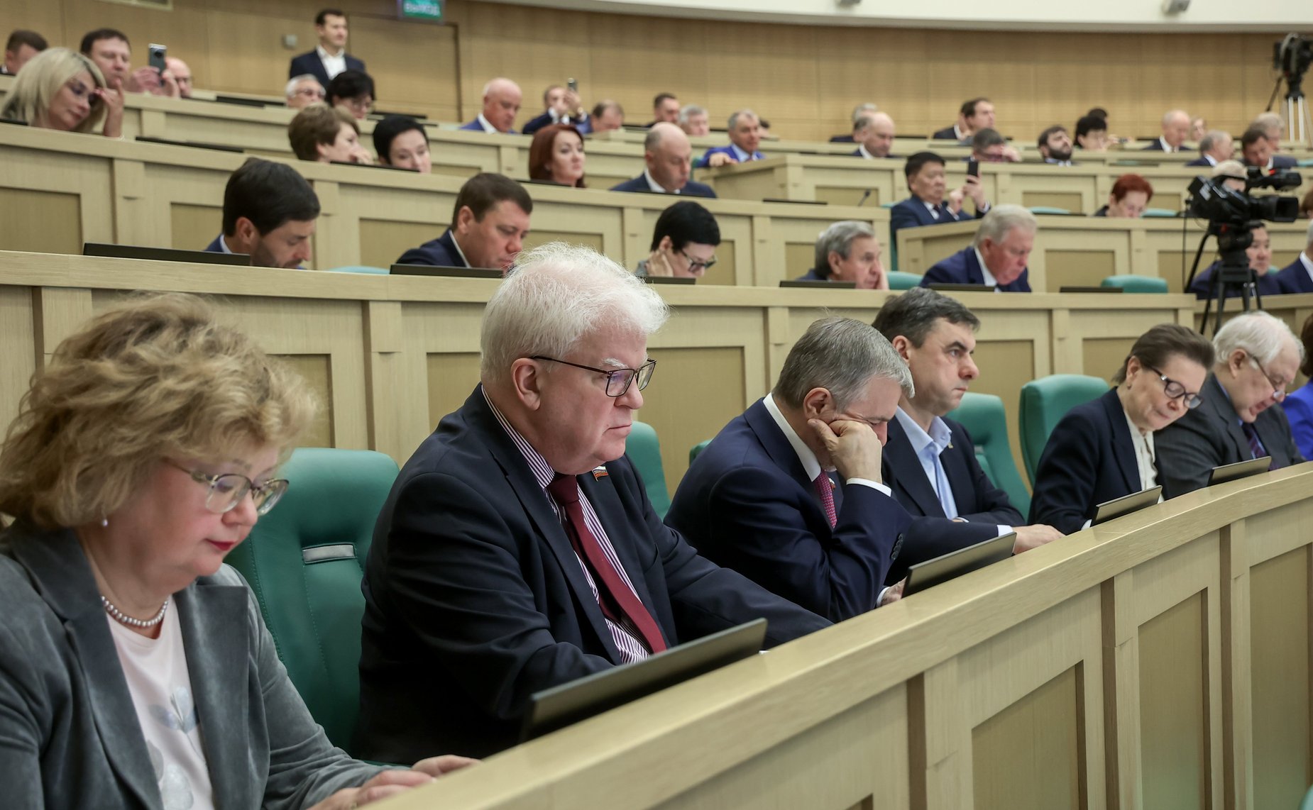 Парламентские слушания на тему «О параметрах проекта федерального бюджета на 2025 год и на плановый период 2026 и 2027 годов»