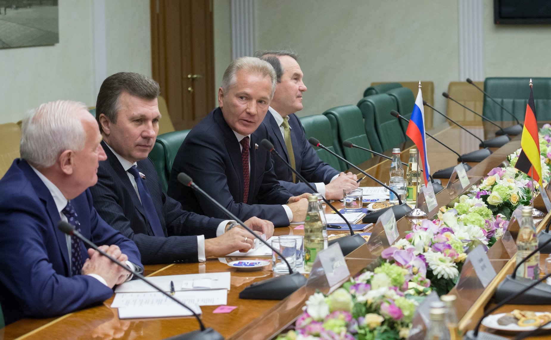 Валерий Пономарев провел встречу с Премьер-министром Федеральной земли Саксония, председателем группы дружбы Бундесрата ФРГ с Советом Федерации Станиславом Тиллихом