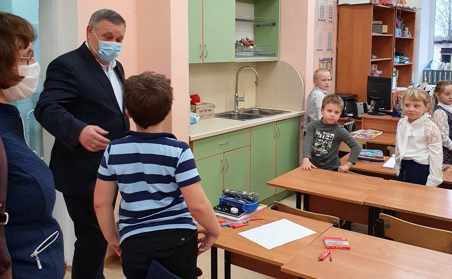 Александр Ракитин в ходе рабочей поездки в регион посетил социальные объекты