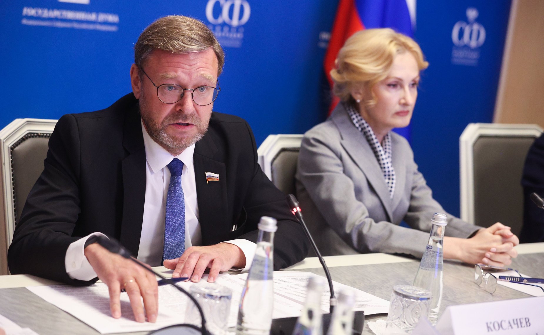 Заседание парламентской комиссии по расследованию обстоятельств, связанных с созданием американскими специалистами биологических лабораторий на территории Украины