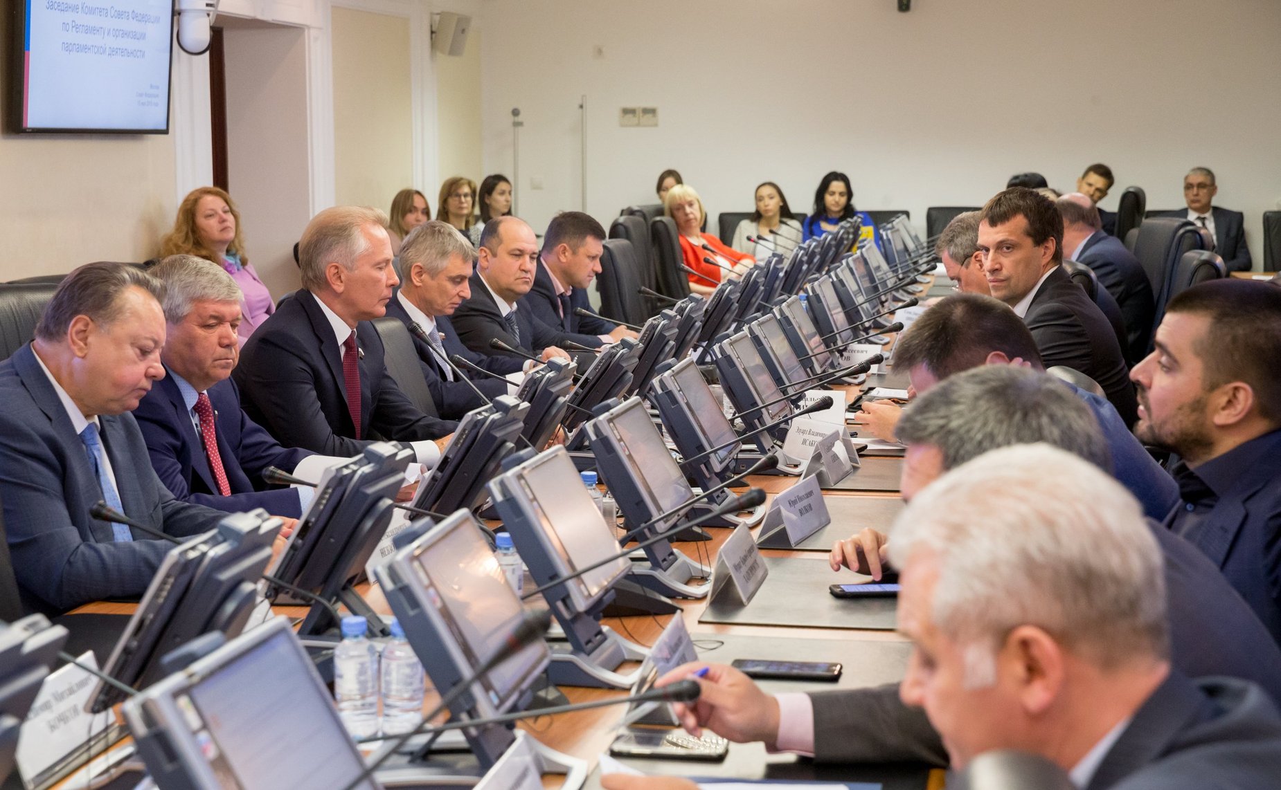 В СФ прошло заседание Комитета по регламенту и организации парламентской деятельности