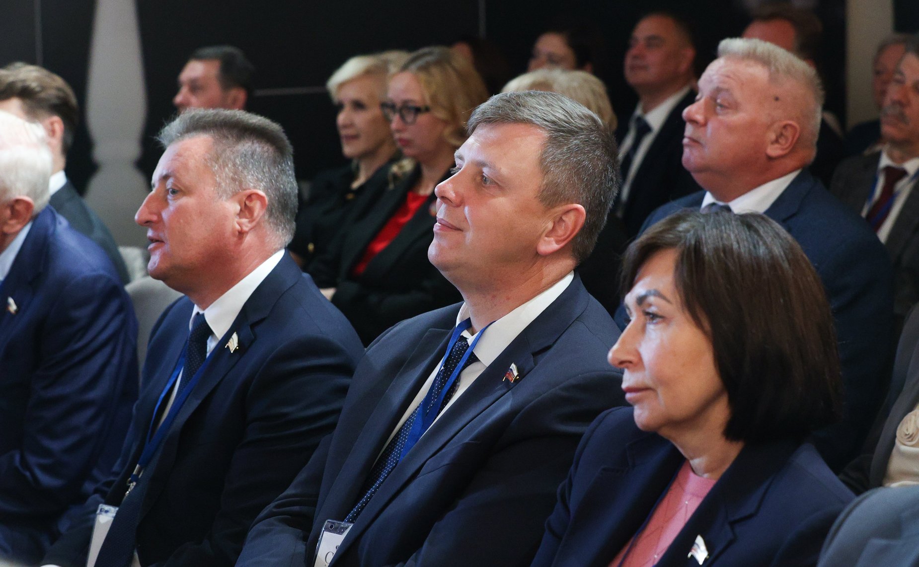 В рамках работы Х Парламентского форума «Историко-культурное наследие России» в Великом Новгороде Валентина Матвиенко посетила детскую общеобразовательную школу имени Г.Р. Державина и Дом музыки имени С.В. Рахманинова