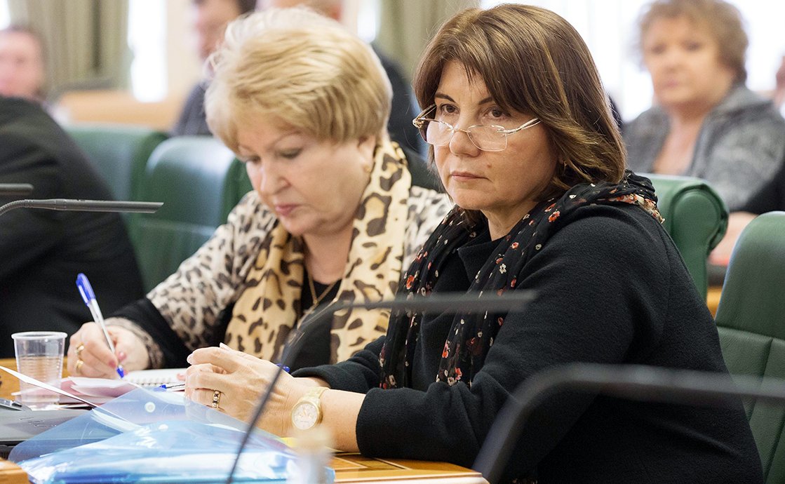 «Круглый стол» на тему «Вопросы сохранения и развития народного творчества в РФ» 1