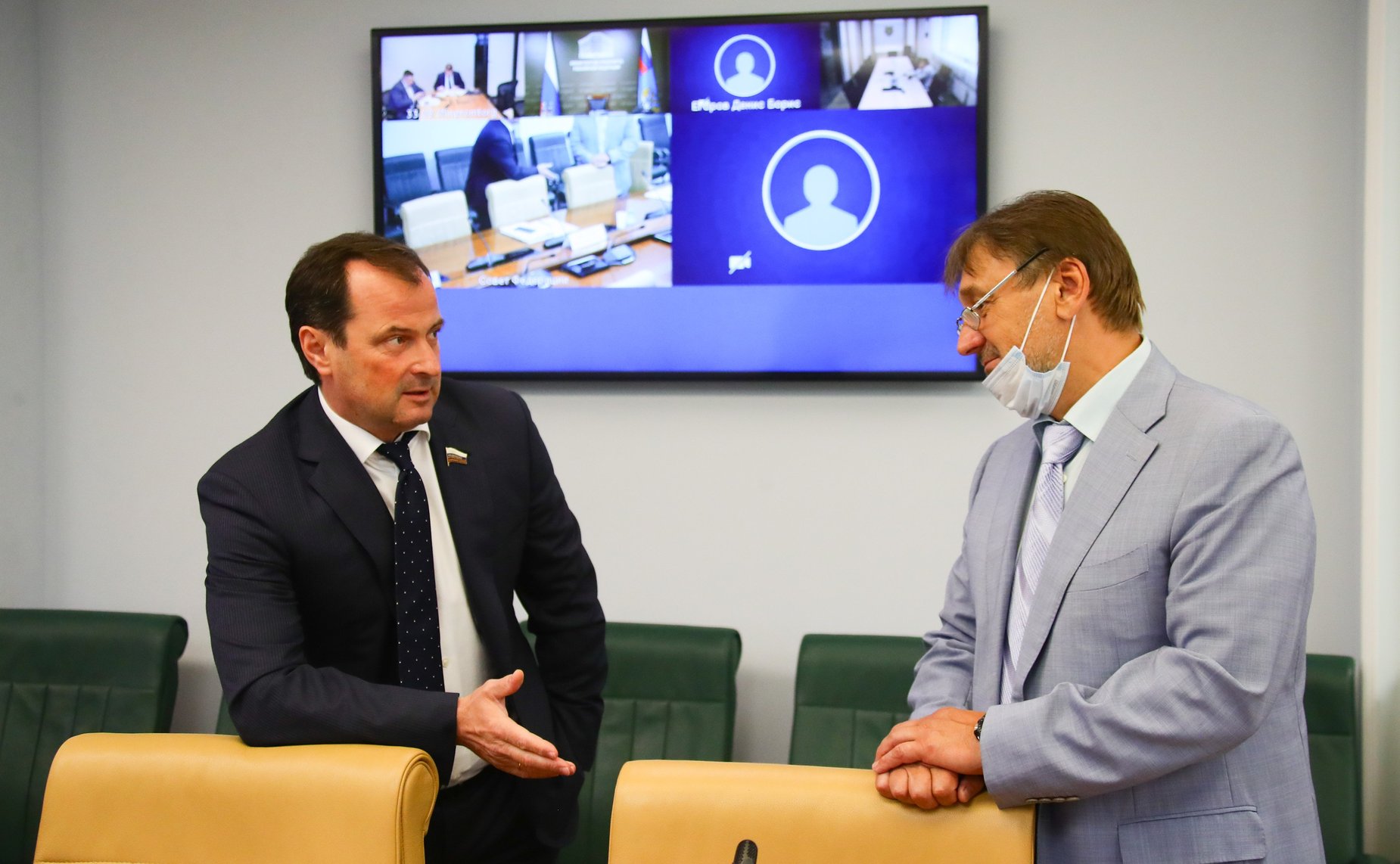 Совещание Комитета СФ по экономической политике на тему «Об обеспечении судоходства на нижнем бьефе Городецких шлюзов на реке Волге»