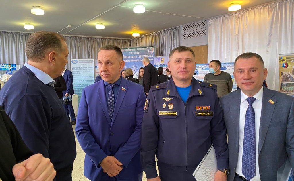 Олег Алексеев посетил Энгельсский муниципальный район Саратовской области