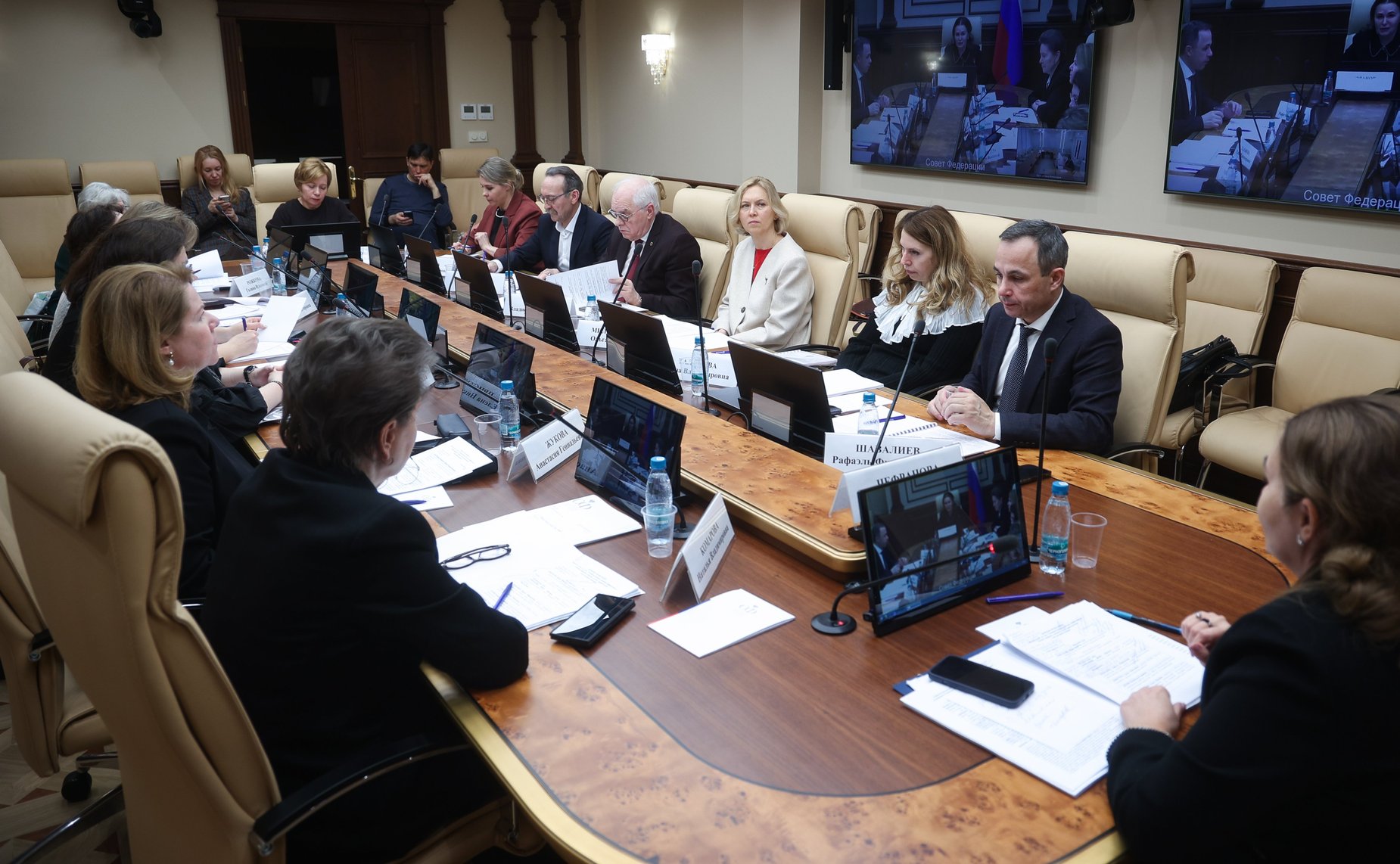 Круглый стол Комитета Совета Федерации по социальной политике на тему «Совершенствование системы профилактики и лечения ожирения и миопии у детей: управленческие и регуляторные решения»