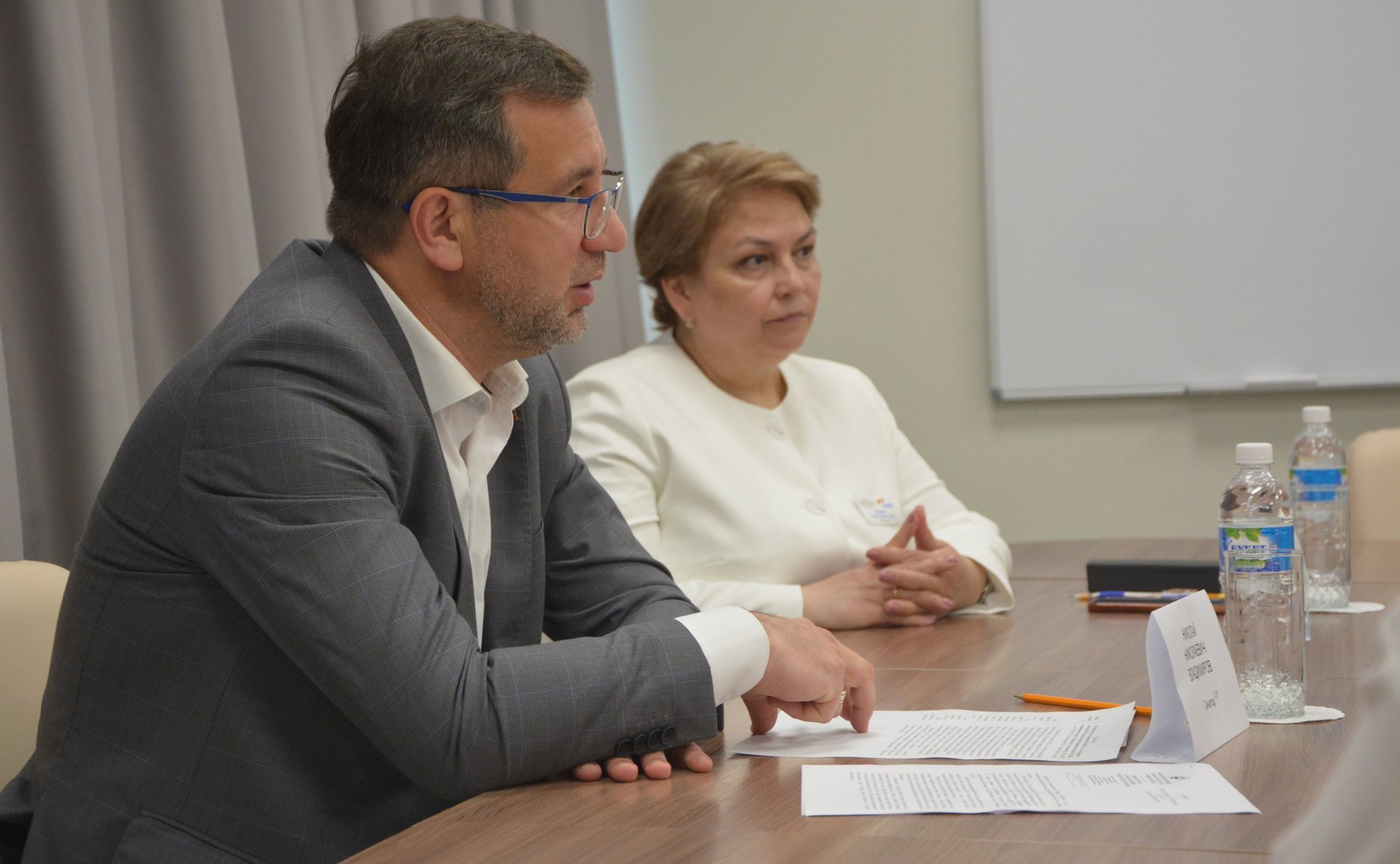 Николай Владимиров в Чувашской Республике вручил удостоверения бойцам СВО