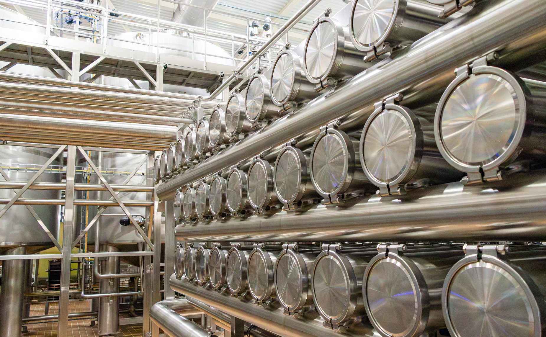 Инна Святенко и Юлия Лазуткина посетили производство сухих ингредиентов детского питания — филиал молочного комбината «Воронежский»