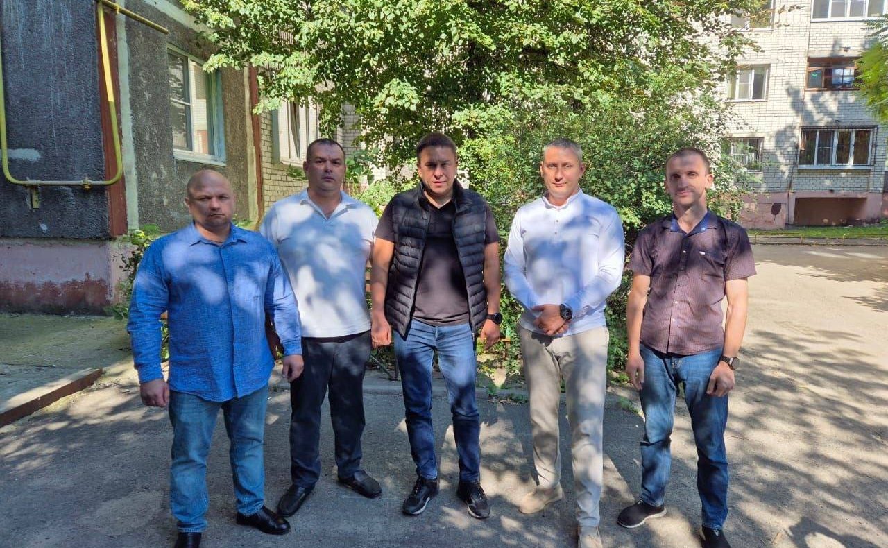 Айрат Гибатдинов посетил Курскую область, где встретился с общественностью и передал гуманитарную помощь от Ульяновской области