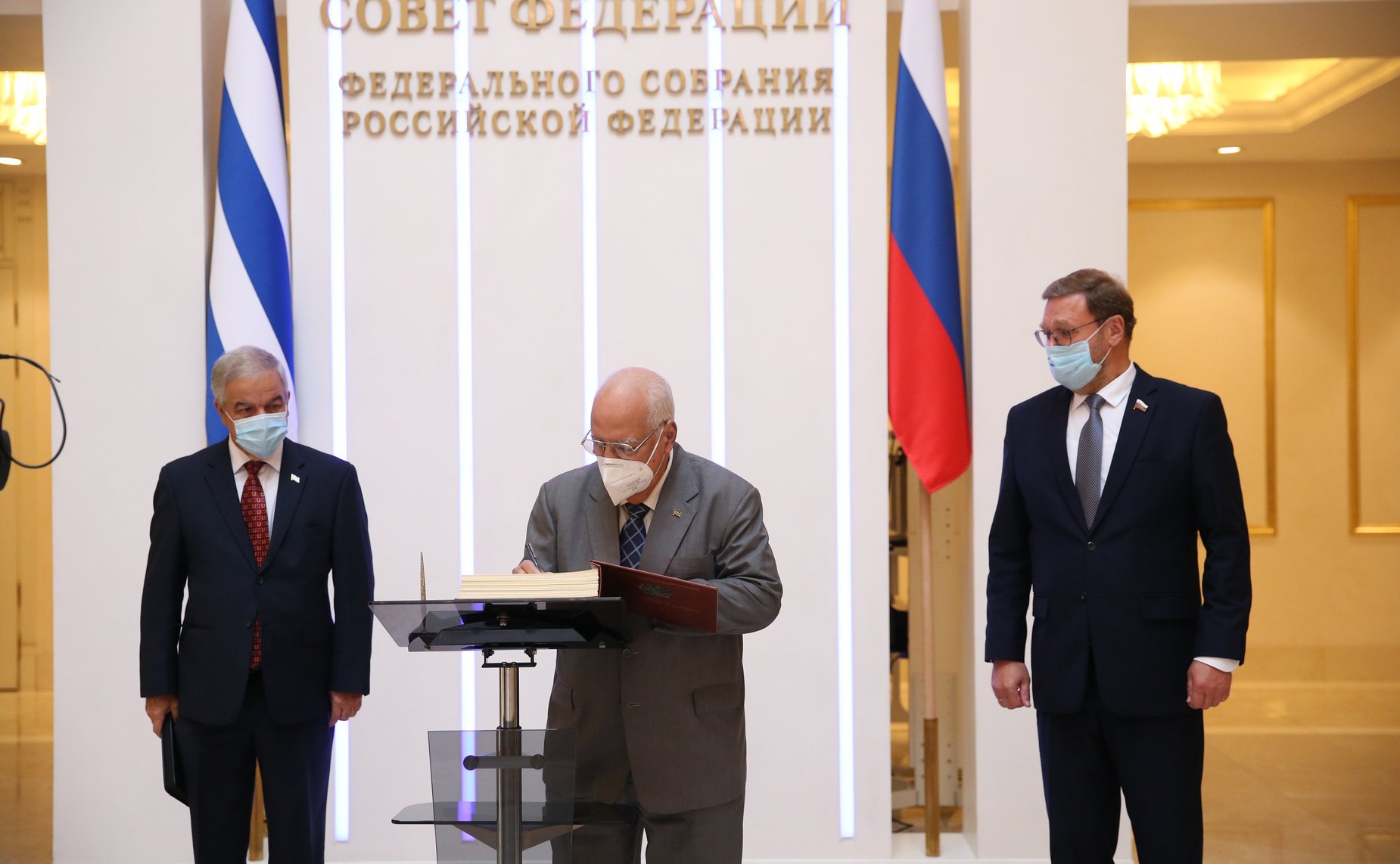 Заместитель Председателя Совета министров Республики Куба Рикардо Кабрисас Руис