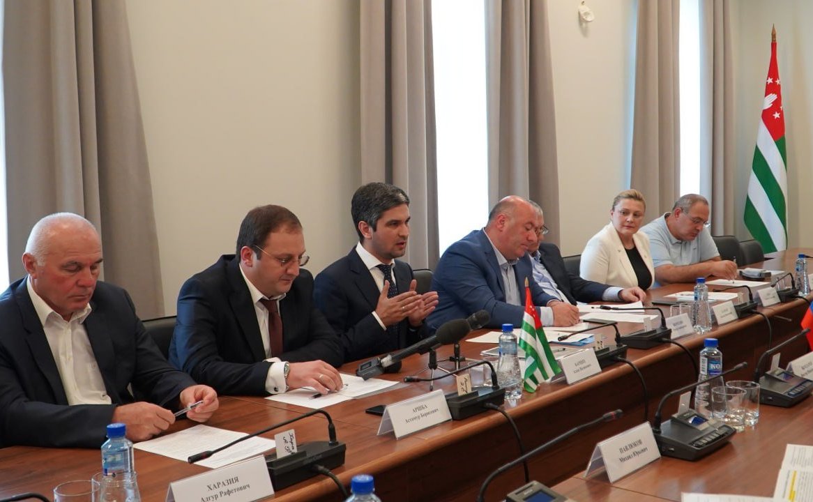 Состоялось заседание Комиссии по сотрудничеству Совета Федерации и Народного Собрания – Парламента Республики Абхазия