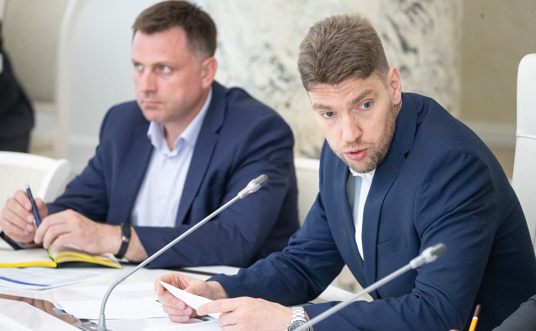 Александр Двойных провел в Минсельхозе совещание, посвященное ценам на горюче-смазочные материалы и сельскохозяйственную технику для аграриев