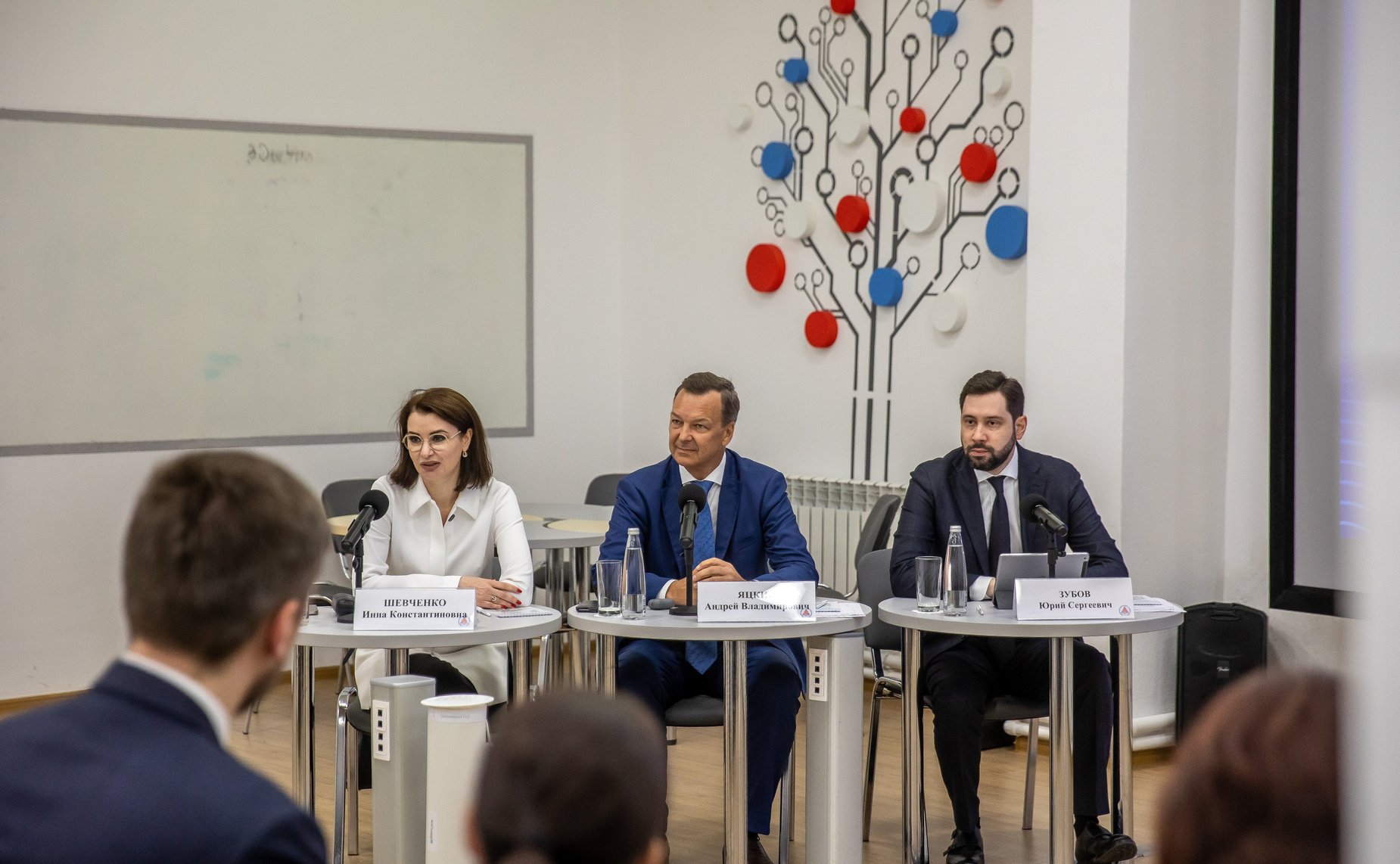 Андрей Яцкин открыл «круглый стол» в Инженерно-технологической академии Южного федерального университета