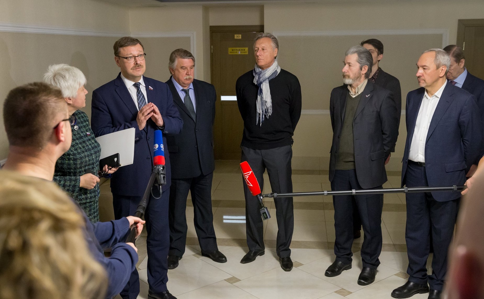 Церемония открытия фотовыставки «Сохраним Пальмиру вместе»