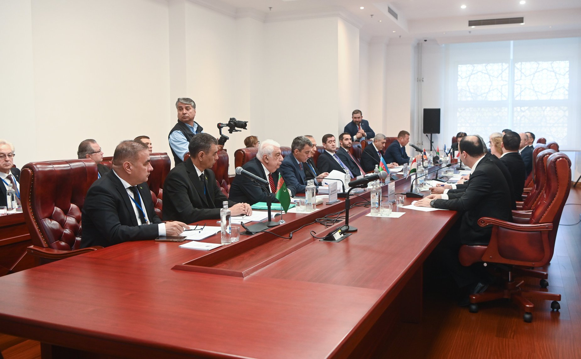 Сенаторы РФ приняли участие в заседании Постоянной комиссии МПА СНГ по политическим вопросам и международному сотрудничеству