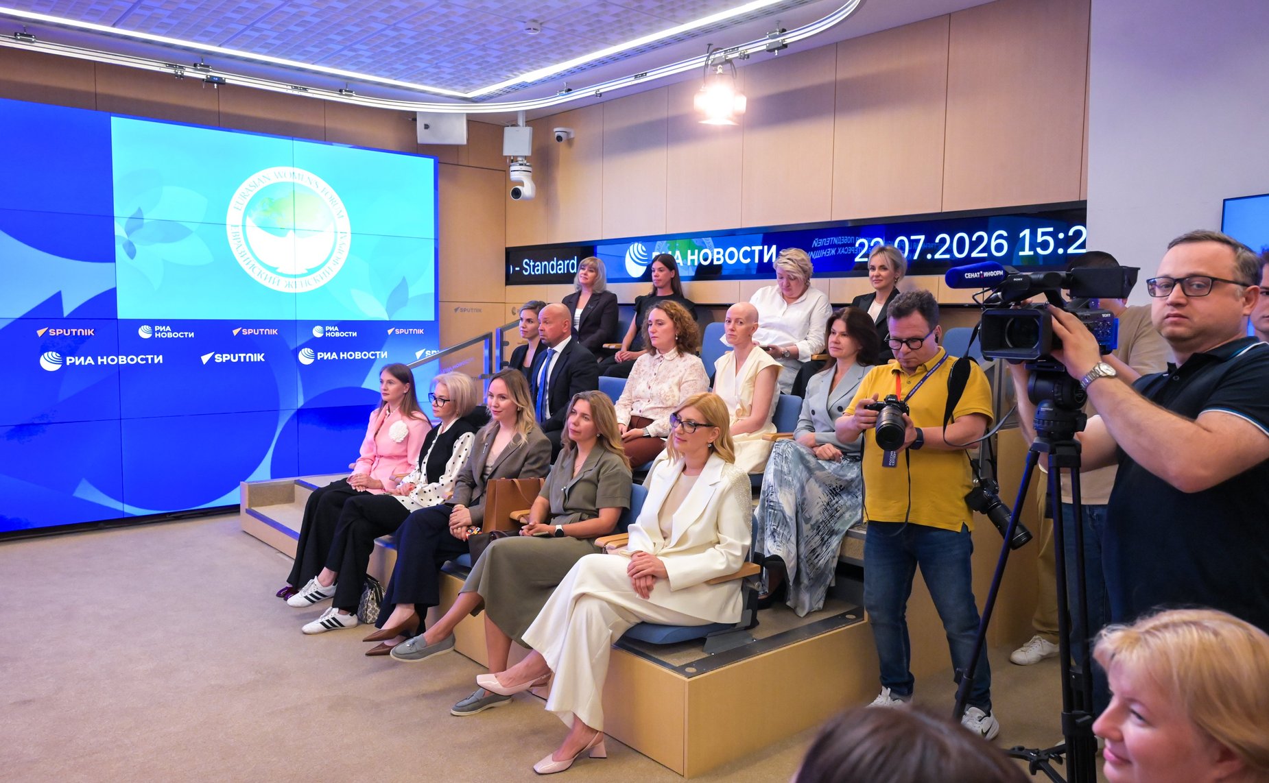 В ММПЦ «Россия сегодня» прошла церемония подведения итогов конкурса «Лидеры в интересах женщин»
