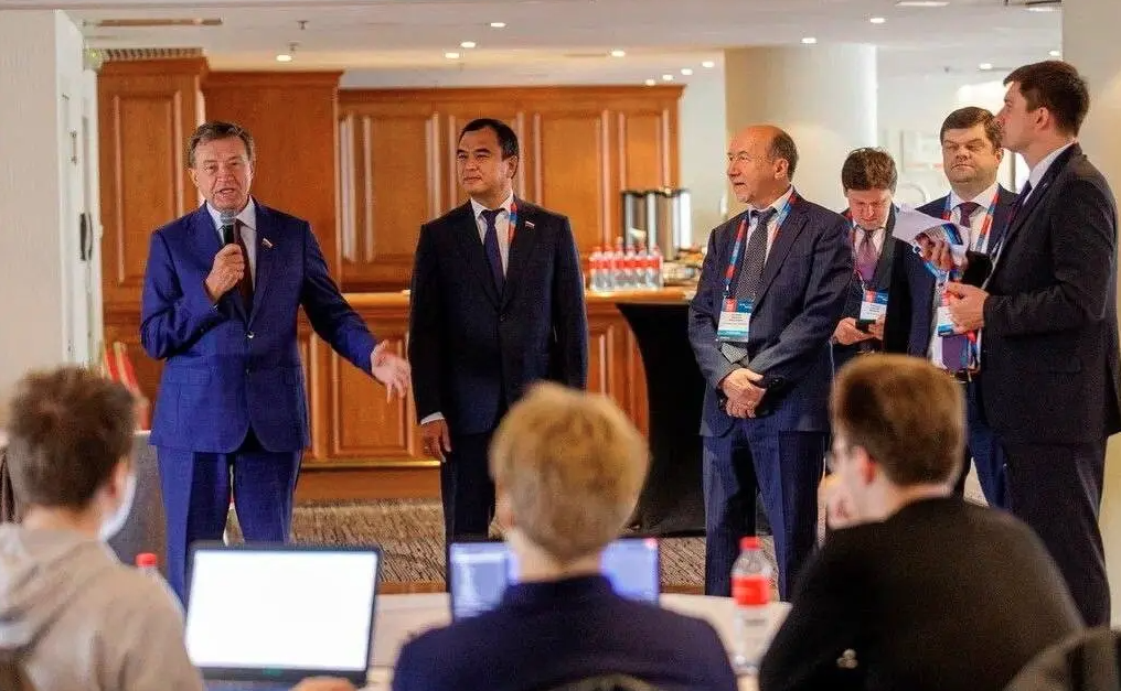 Сергей Рябухин принял участие в открытии 7-го Международного форума и выставки «Интеллектуальные транспортные системы России. Цифровая Эра Транспорта»