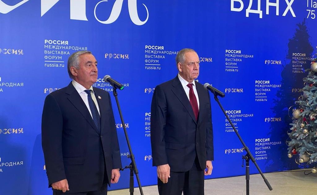 Сергей Митин принял участие в торжественной церемонии открытия дня Новгородской области на выставке-форуме «Россия»