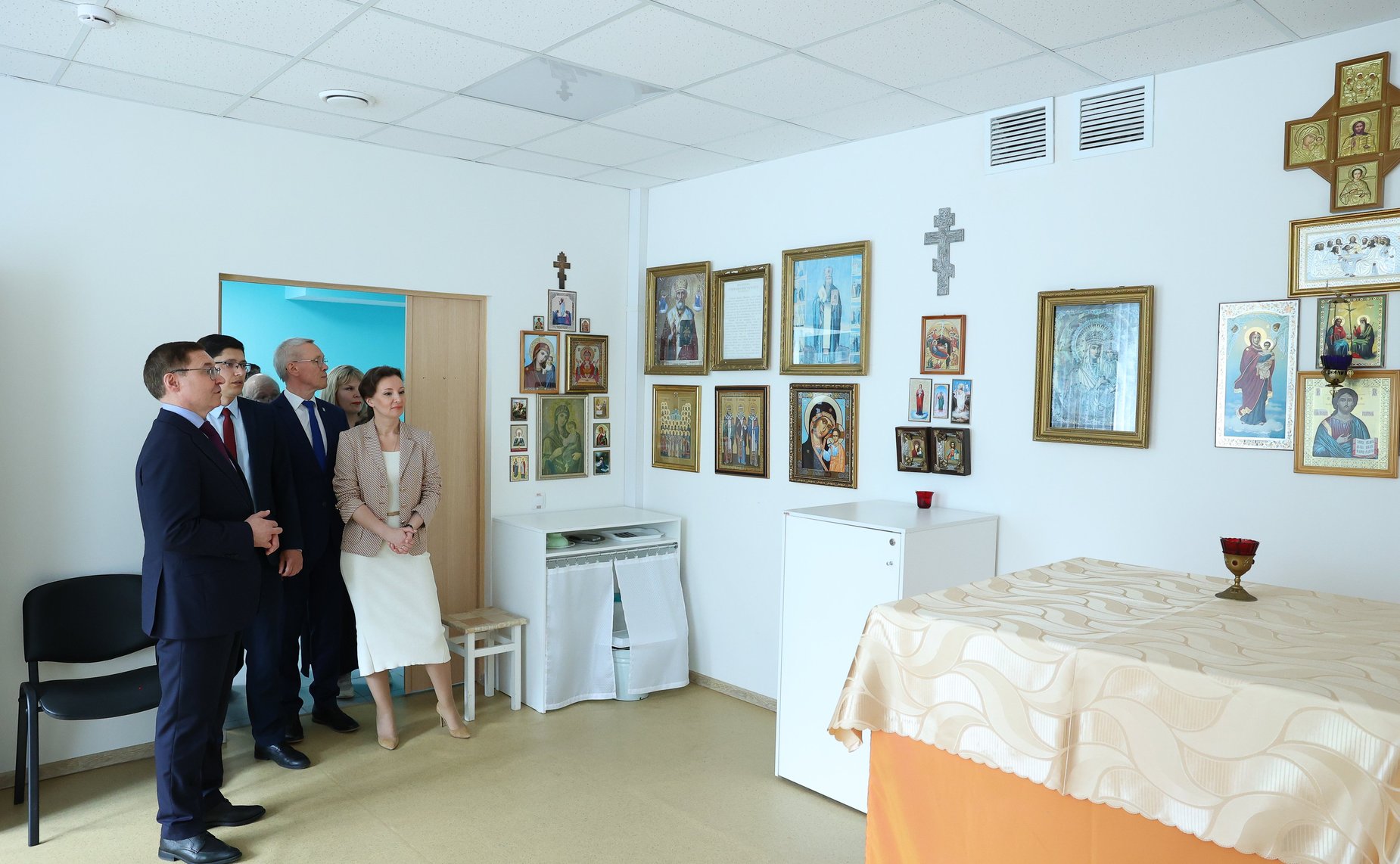 Владимир Якушев в ходе рабочей поездки в Республику Коми встретился с коллективом Республиканского Тентюковского дома-интерната для престарелых и инвалидов