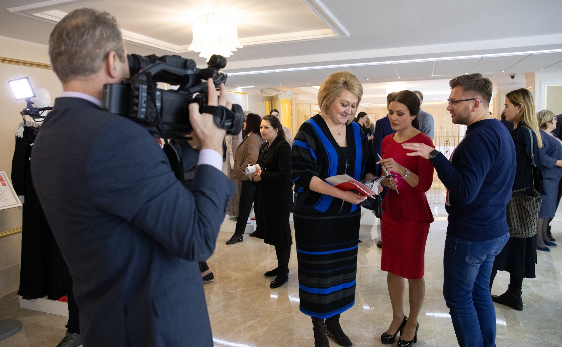 Открытие выставки «Отечественные дизайнеры – российским женщинам»