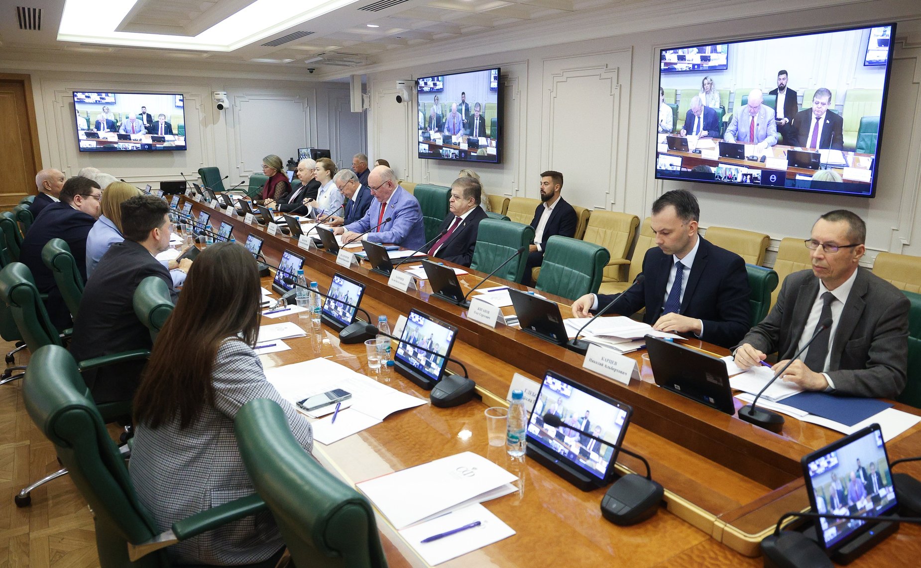 Совещание Комитета Совета Федерации по международным делам «Роль парламентской дипломатии в укреплении международных позиций Российской Федерации в современных геополитических условиях»