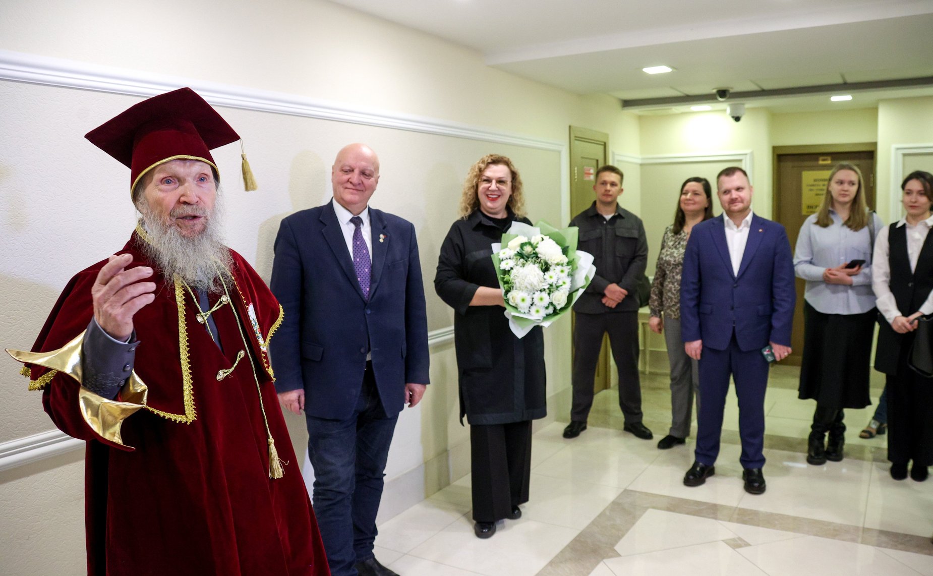 В Совете Федерации открылась выставка «Жизнь и время» художника-педагога, члена Союза художников России, академика Международной Академии культуры и искусства, протоиерея Петра (Кочанова)