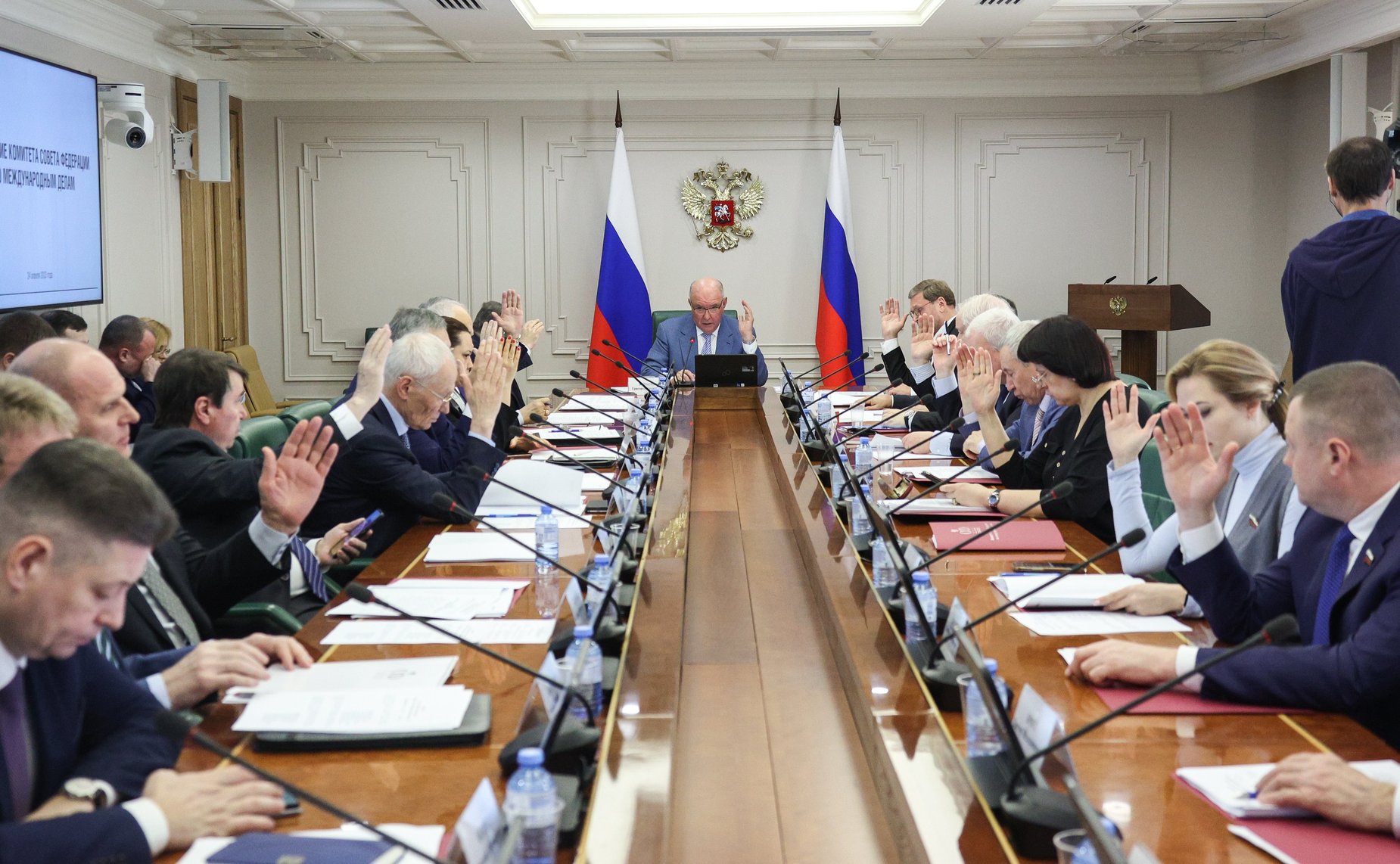 Заседание Комитета СФ по международным делам