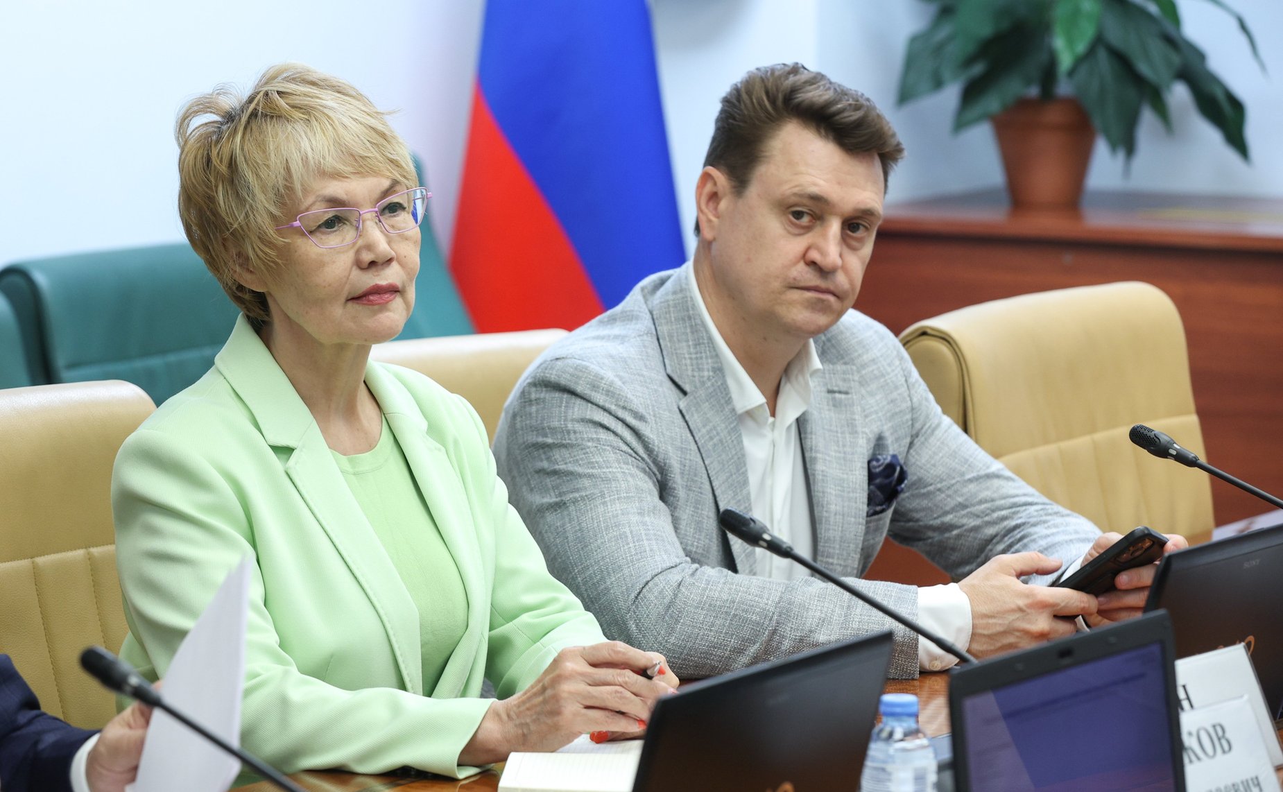 Круглый стол Комитета Совета Федерации по экономической политике совместно с Комитетом Совета Федерации по аграрно-продовольственной политике и природопользованию «Вопросы модернизации отделений почтовой связи на сельских территориях»