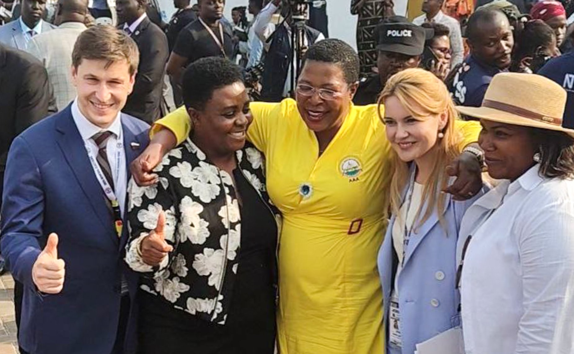 Встреча сенаторов Российской Федерации со спикером Парламента Республики Уганда Анитой Аннет Амонг на церемонии оглашения результатов всеобщих выборов