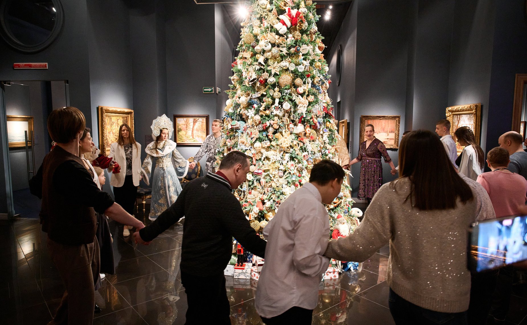 Инна Святенко поздравила детей из социальных домов Москвы и Московской области на благотворительной ёлке, которая состоялась в «Центре Искусств. Москва»