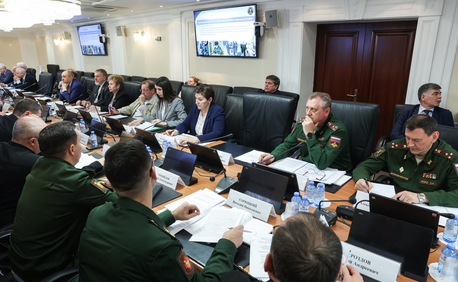 Круглый стол Комитета Совета Федерации по обороне и безопасности